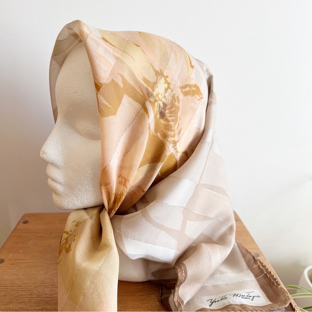 Vintage Yvette Montagne Paris Scarf Floral Print Metallic Threads 34’’ X 34’’